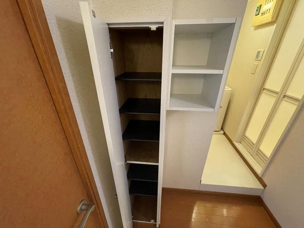Room image 13