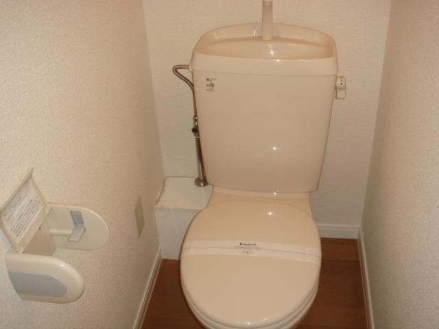 Room image 11