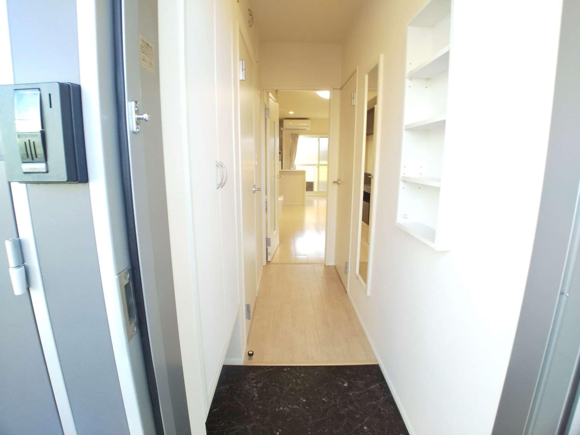 Room image 13