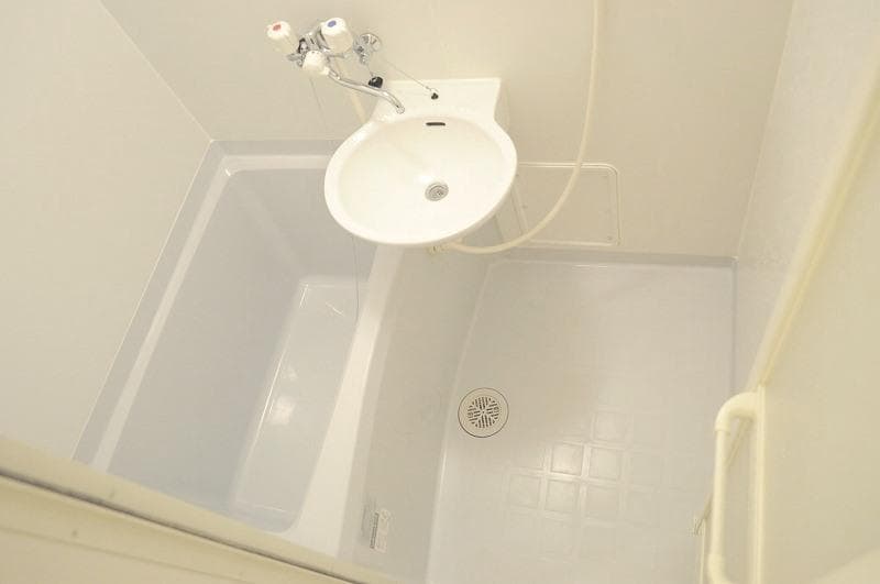 Room image 9
