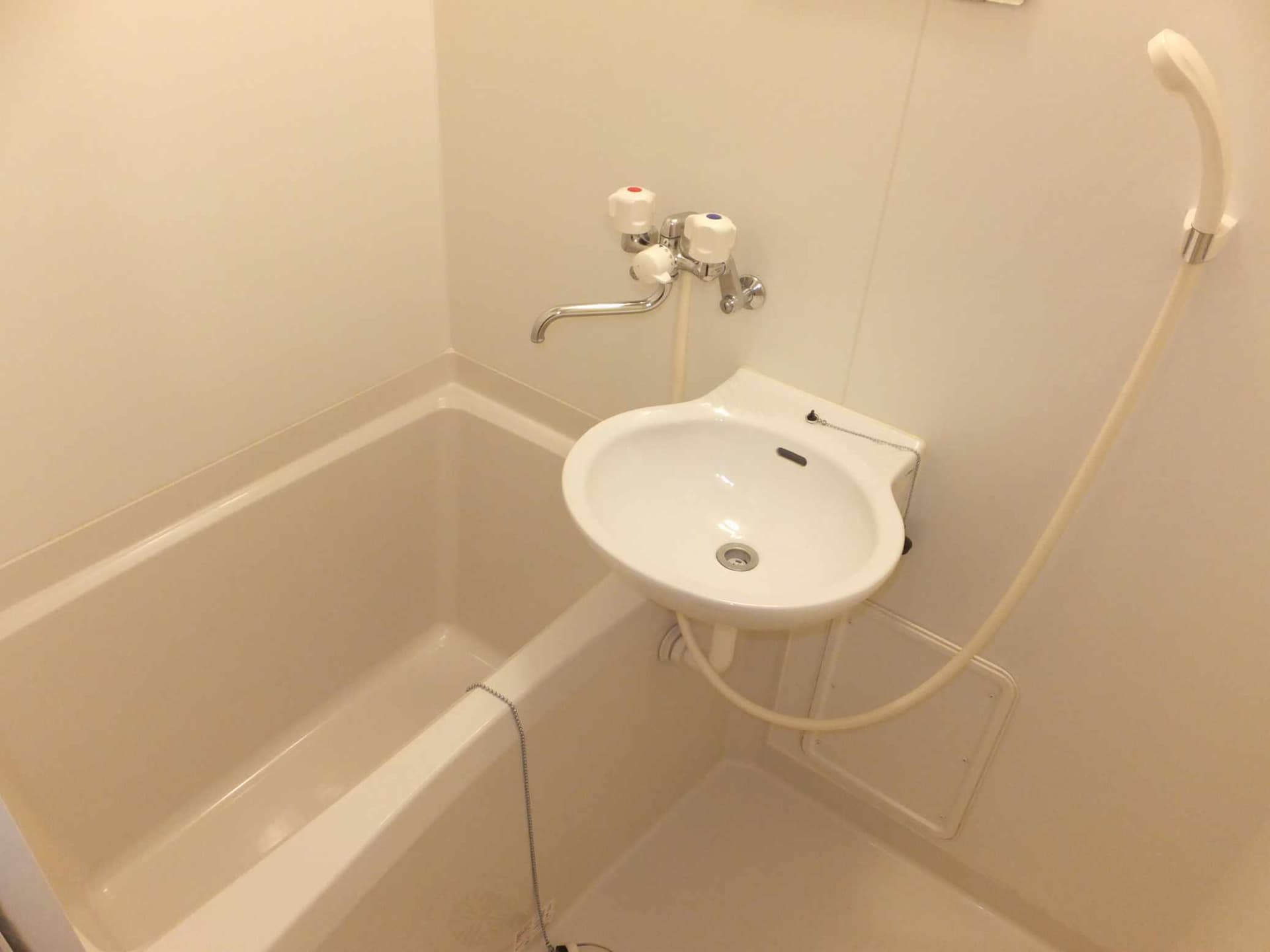 Room image 10
