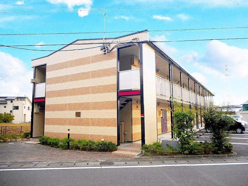 Main exterior of leopalace TOA 48