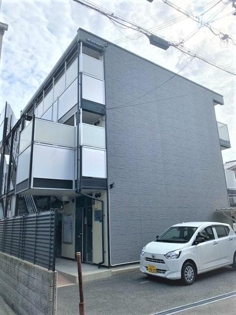 Main exterior of leopalace Shu