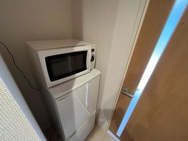 Room image 8