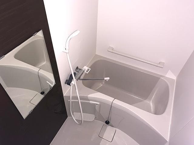 Room image 14