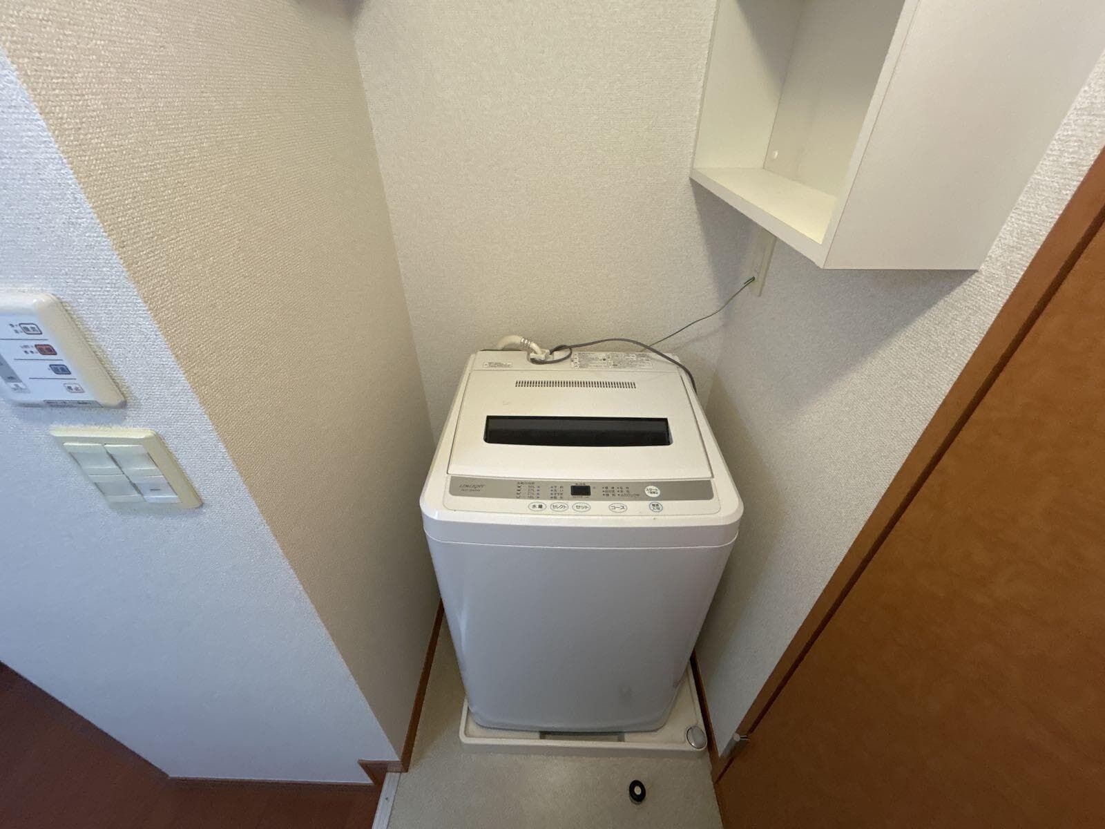 Room image 12