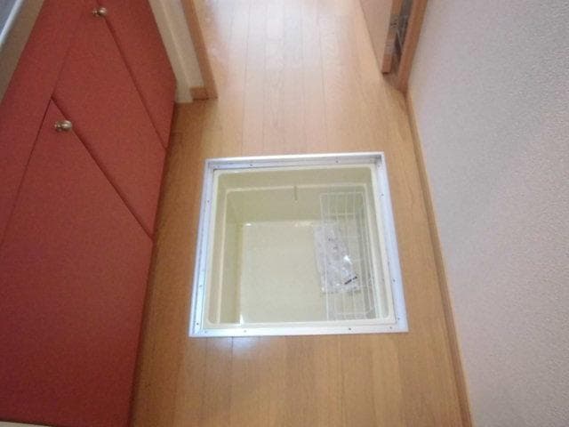 Room image 13