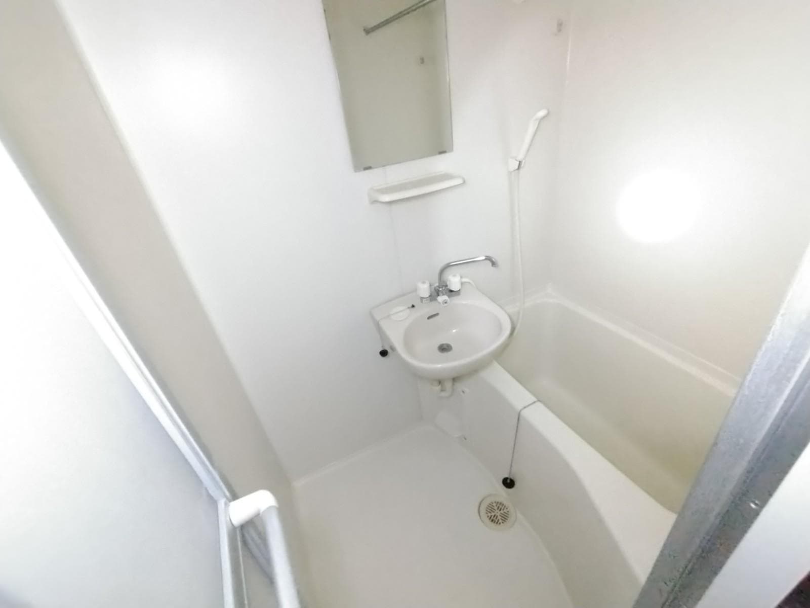 Room image 8