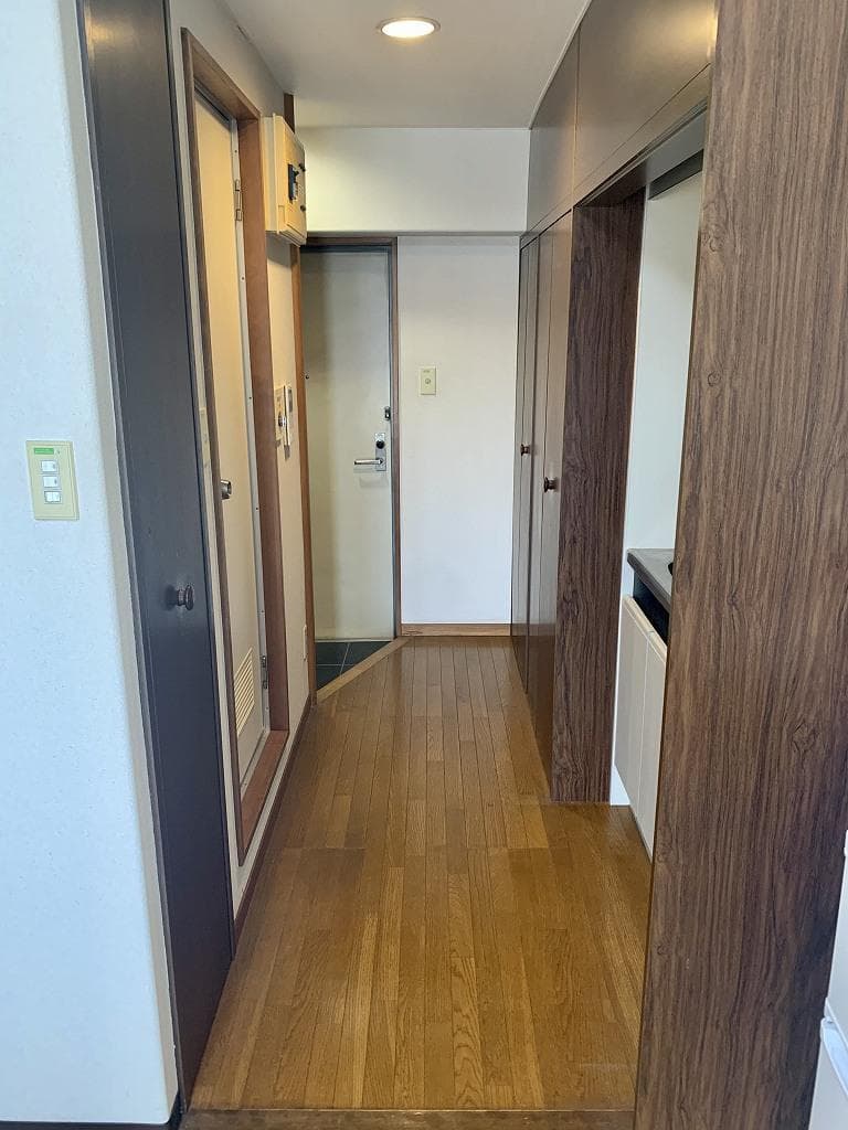 Room image 14