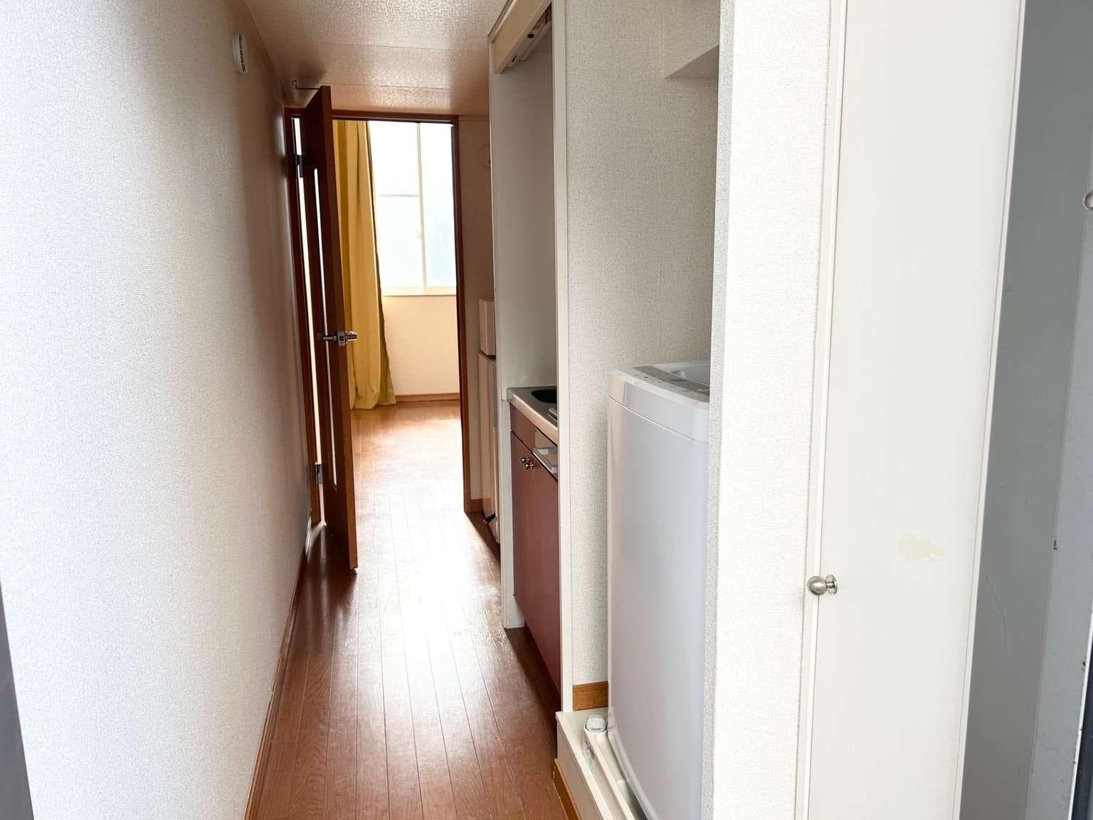 Room image 10