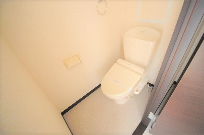 Room image 9
