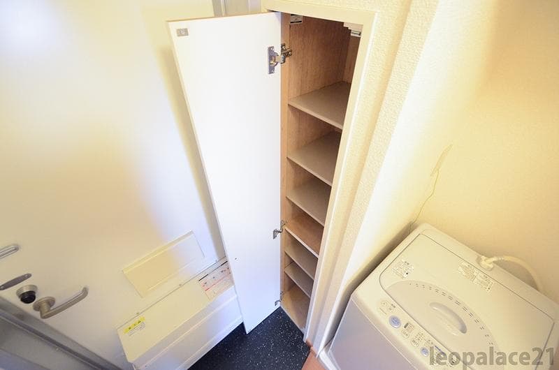 Room image 9