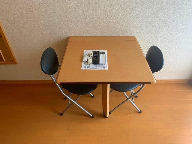 Room image 12