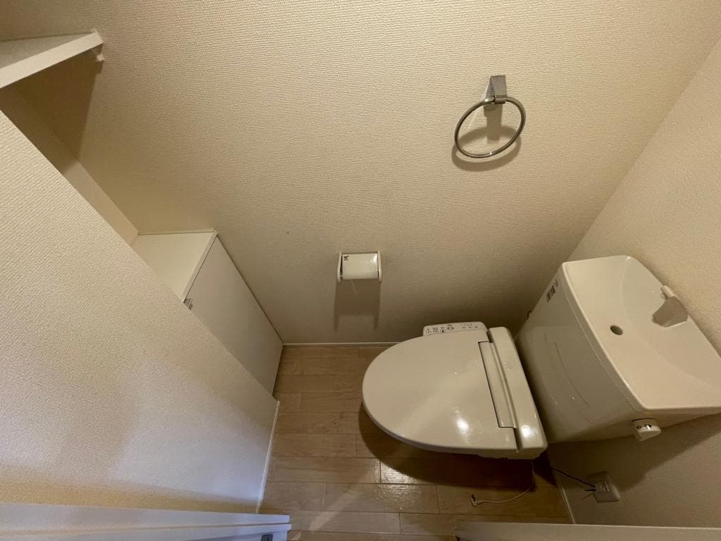 Room image 12
