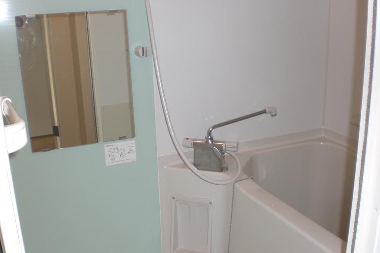 Room image 9