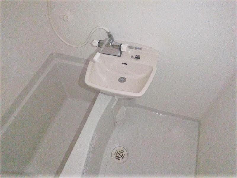 Room image 10
