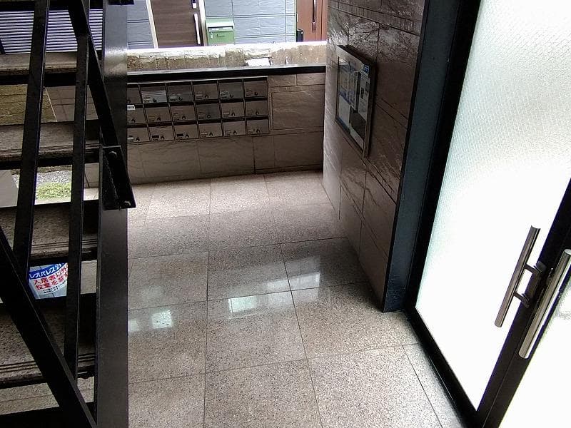 Room image 11
