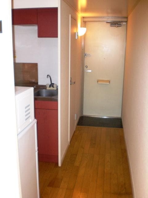 Room image 12