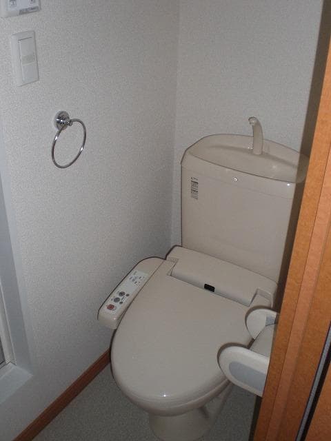 Room image 16