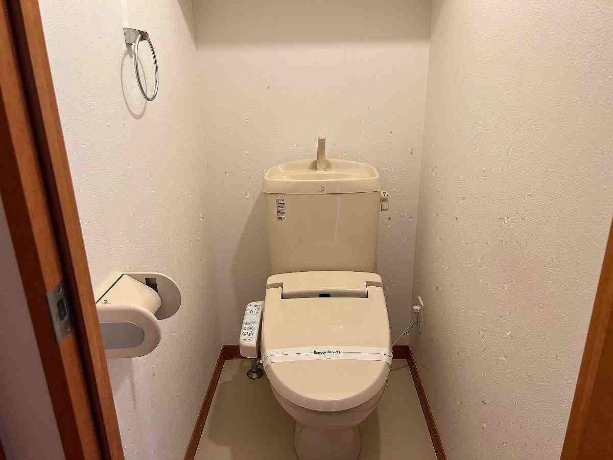 Room image 10