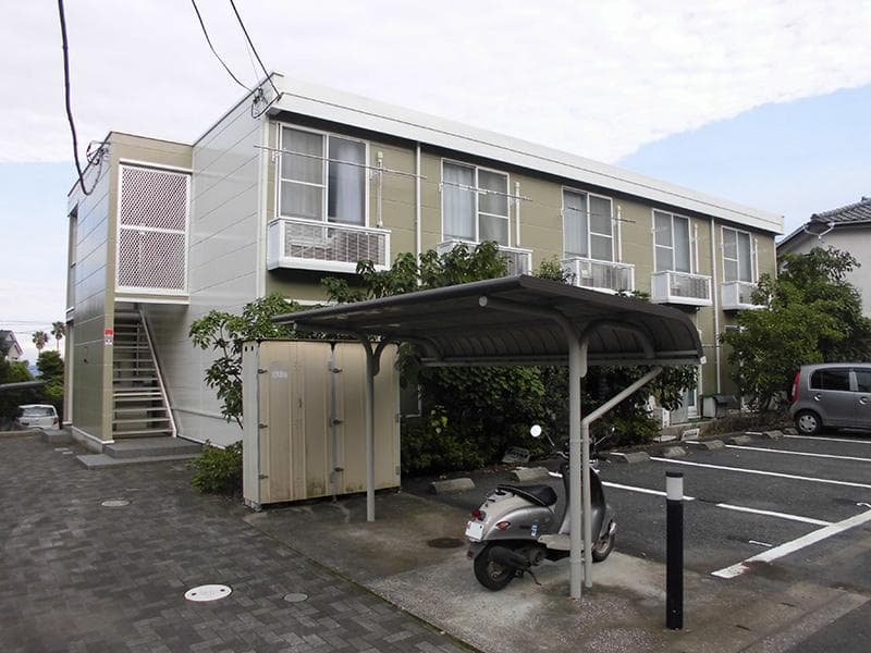 Main exterior of leopalace SURF