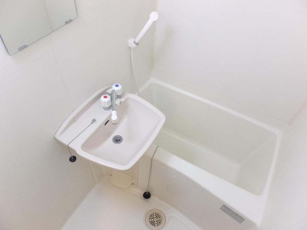 Room image 10