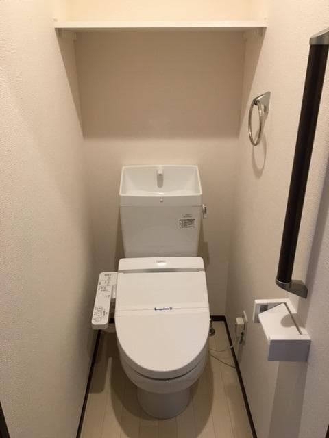 Room image 13