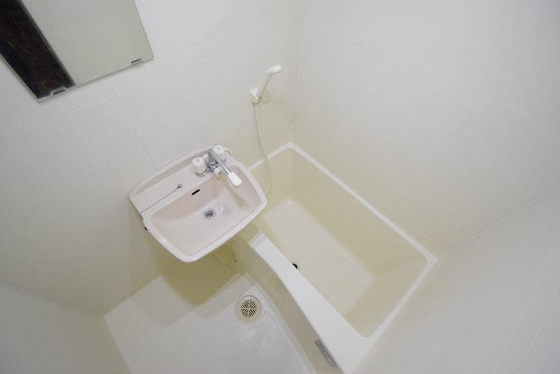 Room image 9