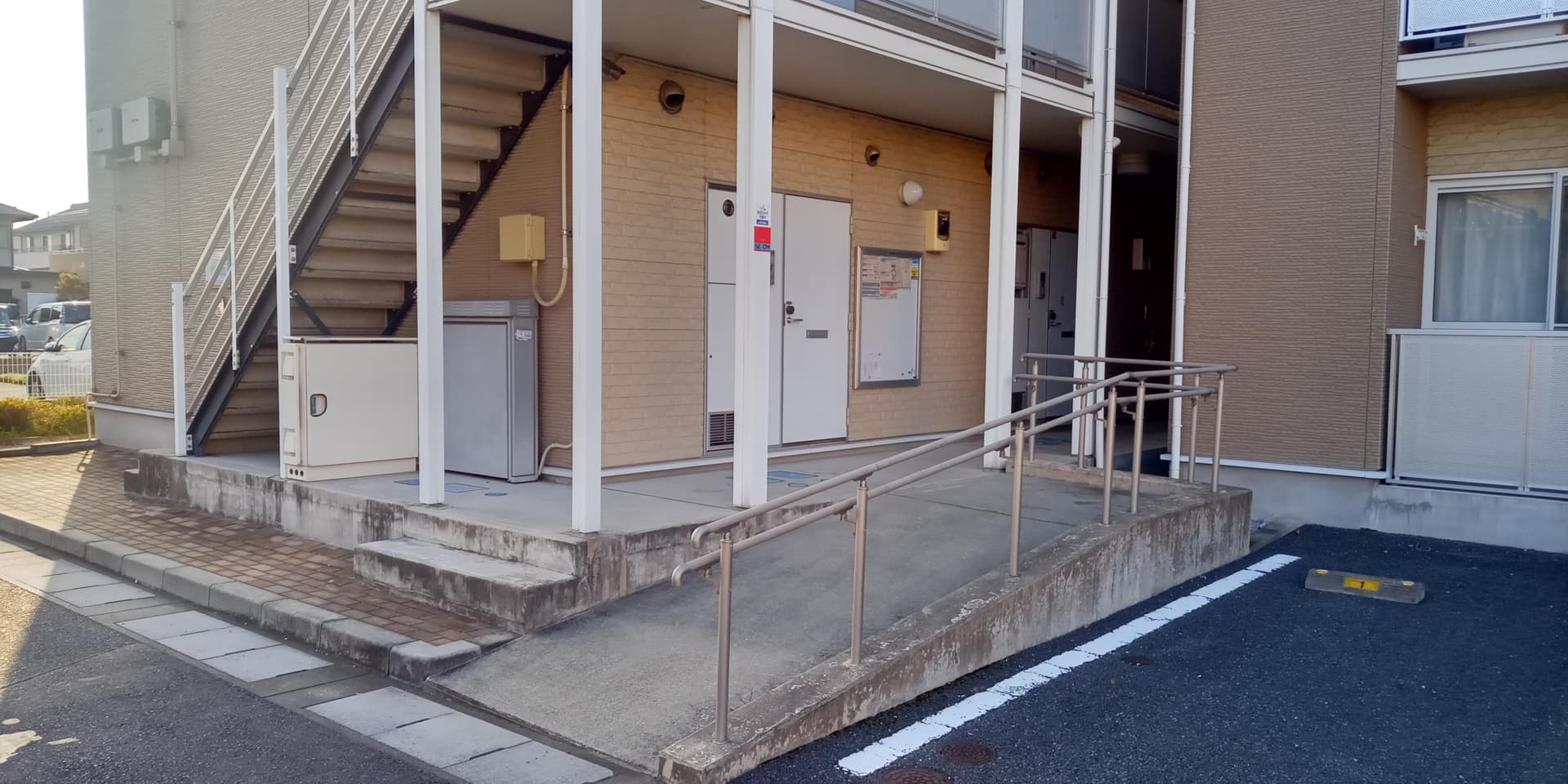 Room image 16
