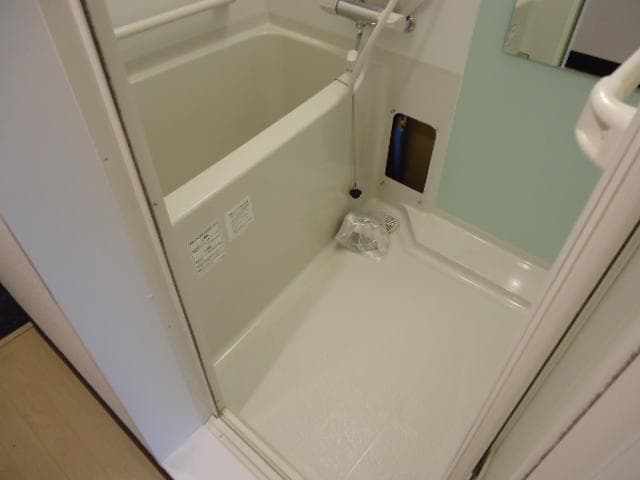 Room image 10