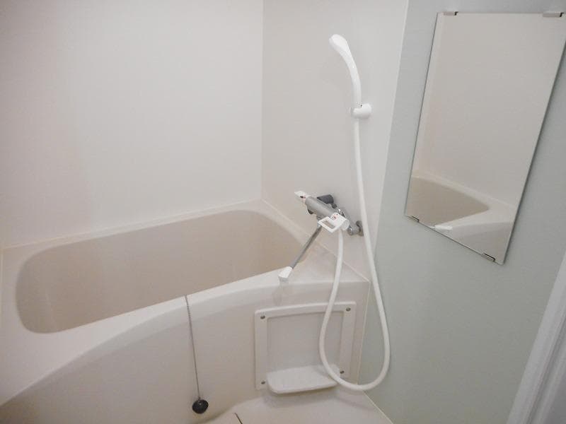 Room image 8