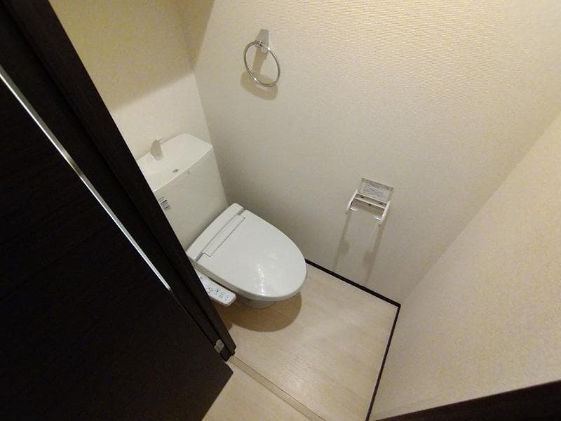 Room image 9