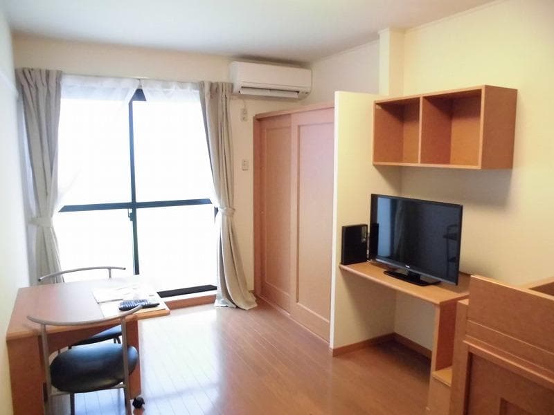 Room image 16