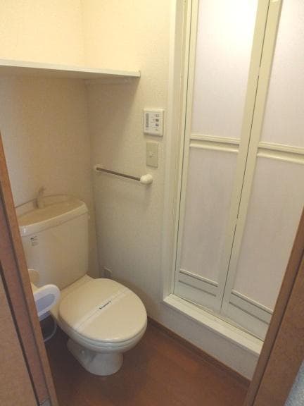 Room image 11