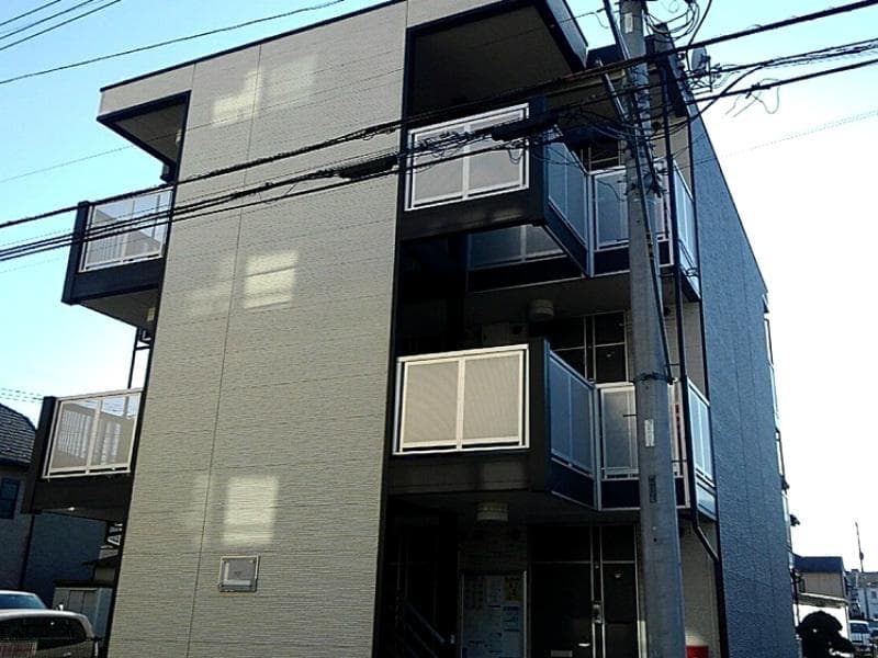 Main exterior of leopalace Fuji