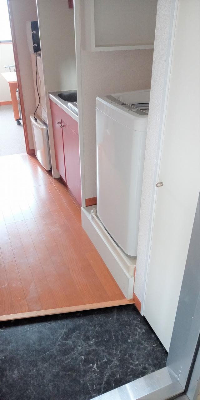 Room image 12