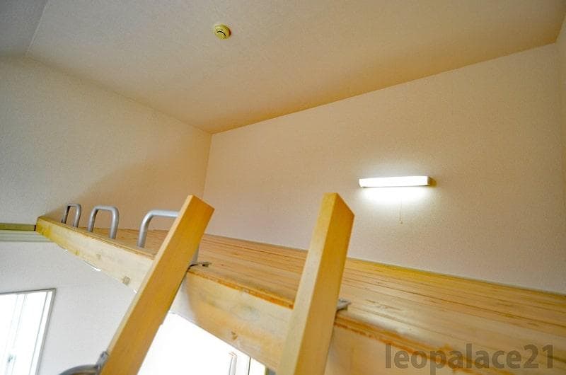 Room image 16