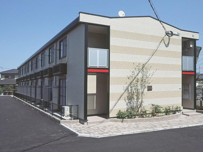 Main exterior of leopalace Rose Kurata