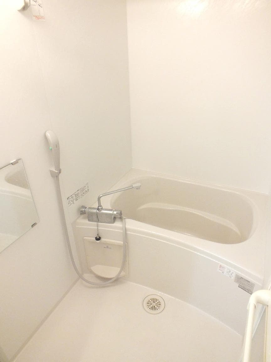 Room image 10