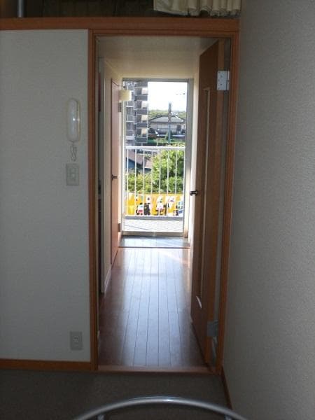 Room image 8
