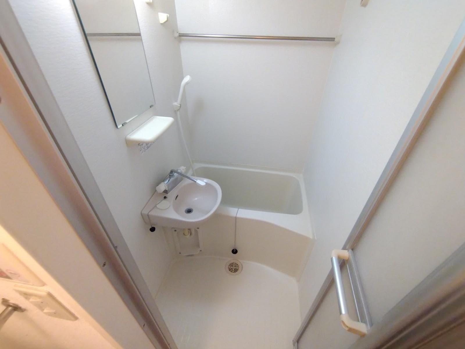 Room image 8