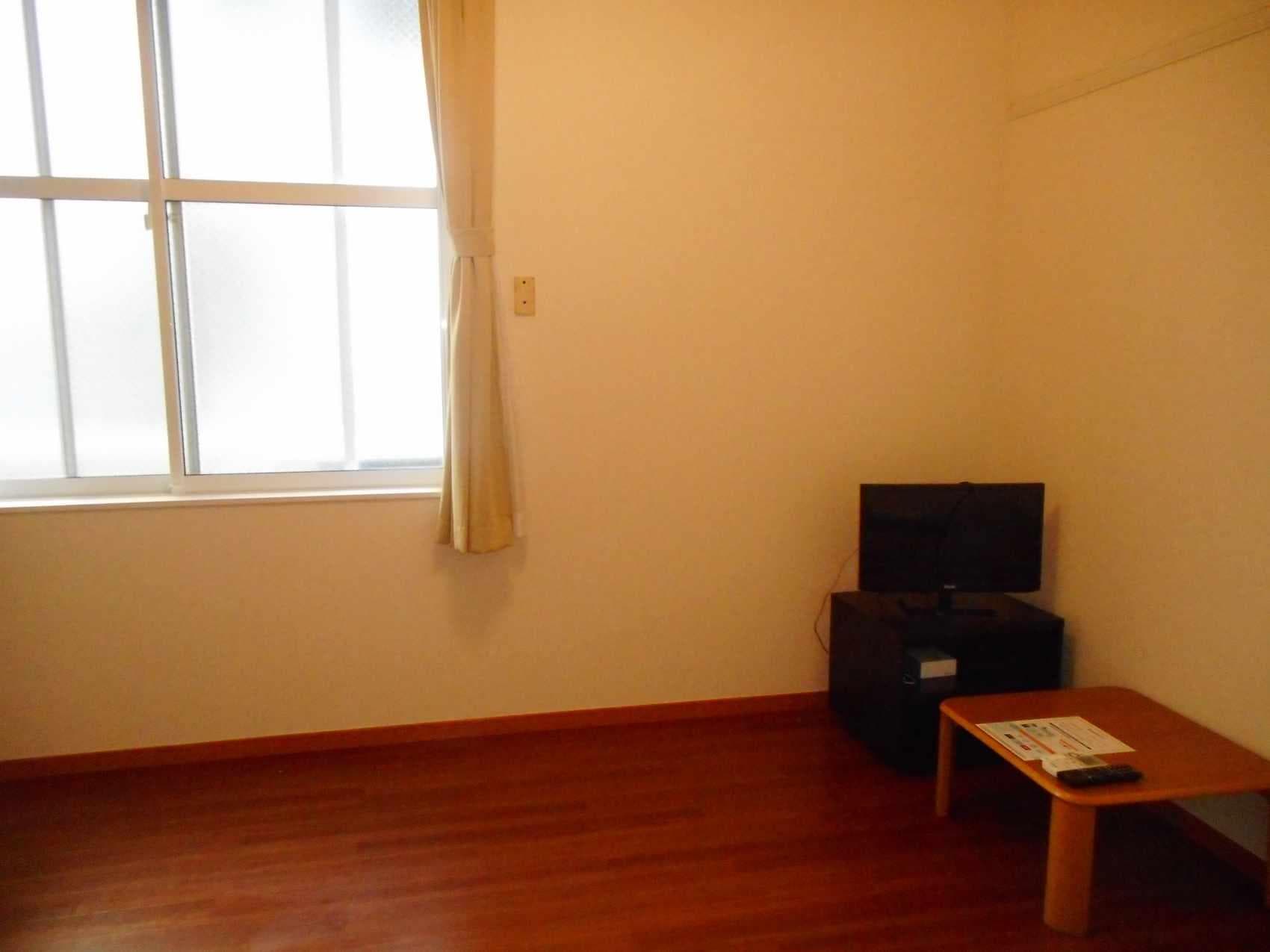 Room image 11