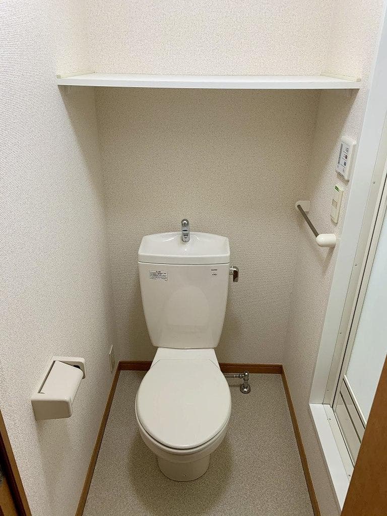 Room image 12