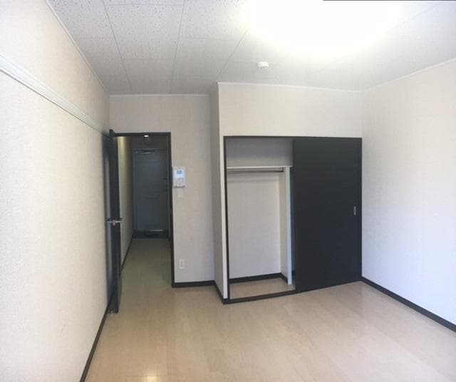 Preview interior of LEONEXT Niiza Eight