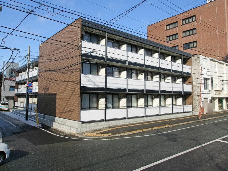 Main exterior of leopalace Honcho Ave