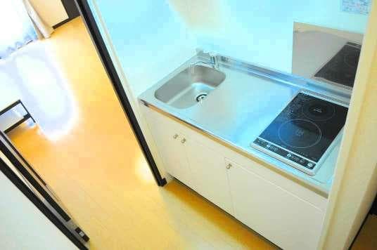 Room image 12