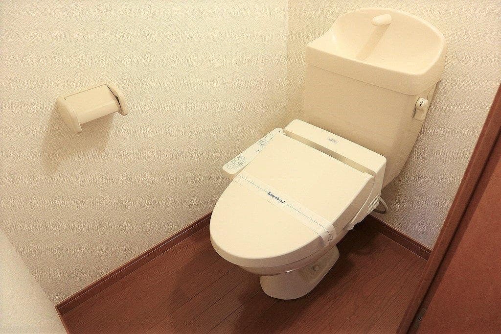 Room image 9