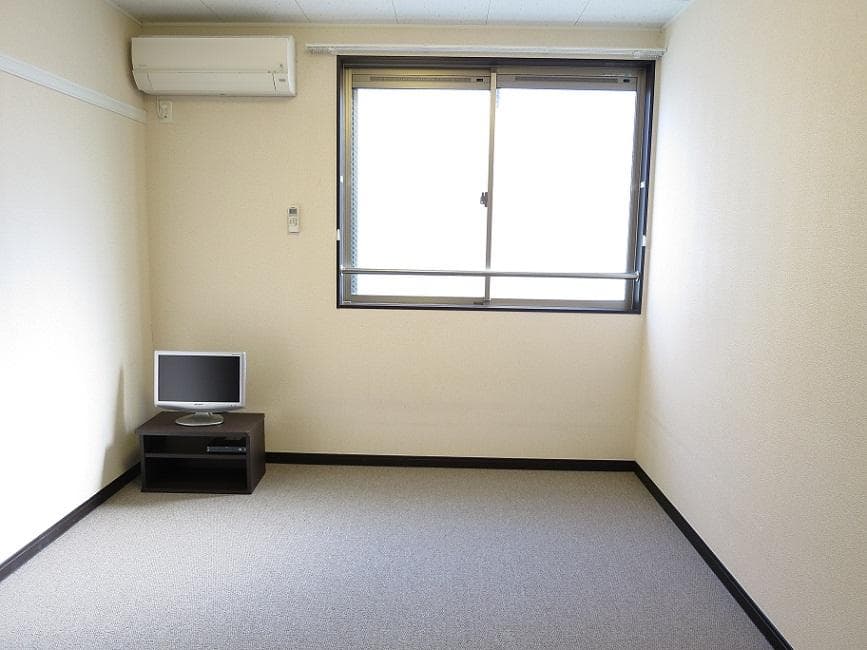 Preview interior of LEONEXT Flash Shinjuku