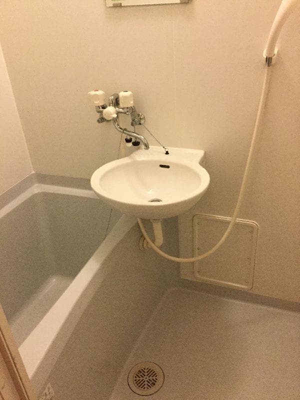 Room image 8