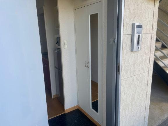 Room image 15